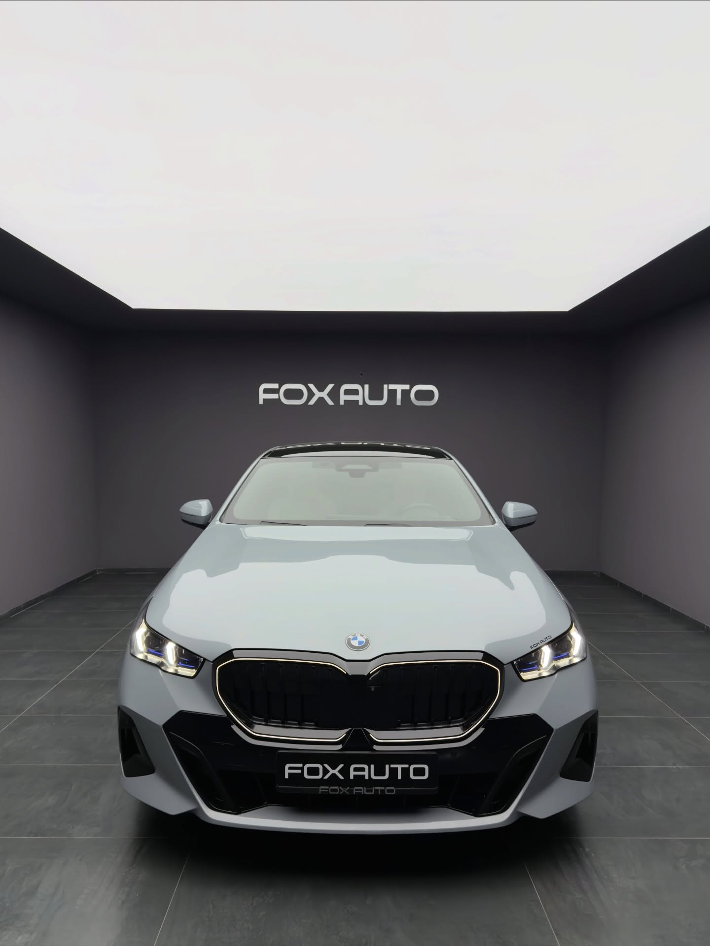 BMW 520i (mild hybrid)